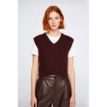 Genç Kadın Regular Kalıp Crop V Yaka Saç Örgü Kolsuz Triko Süveter İlkbahar Sonbahar Kombini