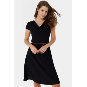 Günlük Kullanım İçin Şık Midi Elbise  Polyester Skater Kalıp Rahat