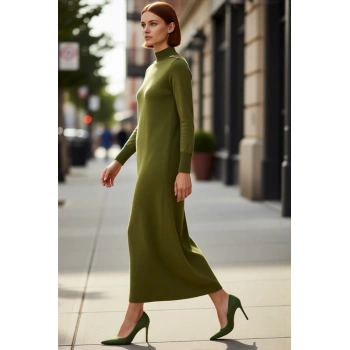 Kadın A Kesim Maxi Boy Dik Yaka İncili Detaylı Standart Kol Tesettür Triko Elbise Kış İçin Şık Ve