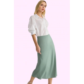 Kadın A line Midi Boy Saten Kumaş Etek Şık ve Rahat Günlük Kullanım Yaz Aylarının Vazgeçilmezi