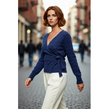 Kadın Ajurlu Dokuma Kruvaze Yaka Triko Kazak Regular Kalıp Uzun Kol Kış Günleri İçin İdeal Seçim