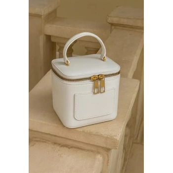 Kadın Altın Renk Kutu Çanta Fermuarlı Kapama Günlük Ve Özel Günler