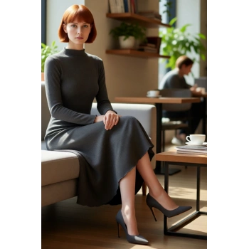 Kadın Asimetrik Kesimli Dik Yaka Uzun Kollu Bürümcük Maxi Elbise Kış Sezonu İçin Şık Ve Rahat