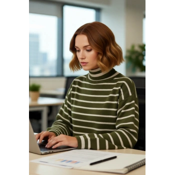 Kadın Balıkçı Yaka Haki Çizgili Crop Triko Kazak Orta Kalınlıkta Uzun Düşük Kol Basic Stil