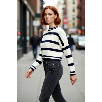 Kadın Basic Çizgili Oversize Triko Crop Kazak Düşük Kol Rahat Kesim Şık Görünüm Kaliteli