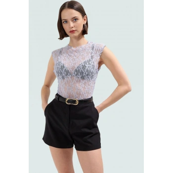 Kadın Bisiklet Yaka Dantel Detaylı Fitted Bluz Yaz Koleksiyonu Zarifane Tasarım