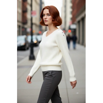 Kadın Bisiklet Yaka Taş Detaylı Yumuşak Dokulu Regular Kalıp Kışlık Triko Kazak Gündüzden Geceye