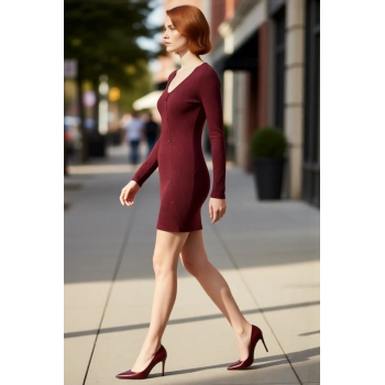 Kadın Bodycon V Yaka Düz Desen Asimetrik Düğmeli Kısa Örme Elbise Kış Kombinlerinin Vazgeçilmezi