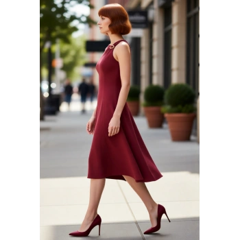 Kadın Bordo Skater Kesim Aksesuar Detaylı Midi Elbise Şık Ve Konforlu Dokuma Tasarım Kaliteli