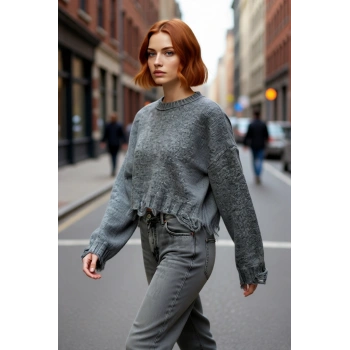 Kadın Casual Crop Oversize Bisiklet Yaka Triko Kazak Düşük Kol Akıtma Detaylı Konforlu Şık