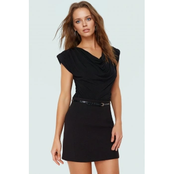 Kadın Degaje Yaka Kısa Kollu Örme Bluz Regular Kalıp Polyester Karışımlı Yazlık Rahat Kullanım