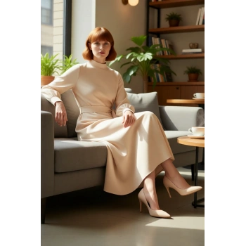 Kadın Dik Yaka Balon Kollu Kuşaklı Düz Dokuma A Kesim Maxi Elbise Rahatlığı Zarafetle Birleştiriyor