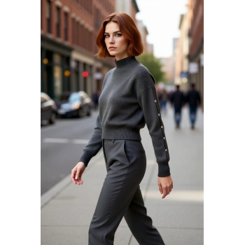 Kadın Dik Yaka Triko Kazak Düşük Kollu Düğme Detaylı Modern Regular Kalıp Kış İçin İdeal Seçim