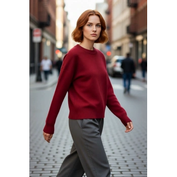 Kadın Düz Desen Oversize Rahat Kalıp Viskoz Triko Soğuk Hava İçin Zamansız Şık Kazak Kaliteli