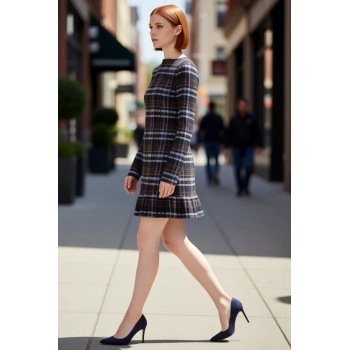 Kadın Ekose Desenli Bodycon Kalıp Gipeli Uzun Kollu Örme Mini Elbise Kış Sezonu İçin Şık Ve Modern