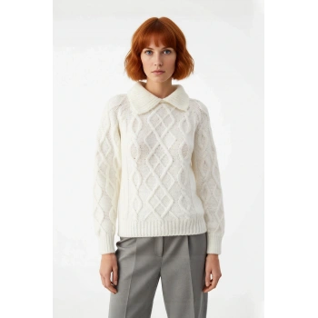 Kadın Ekru Regular Kalıp Gömlek Yaka Saç Örgü Desenli Düşük Kollu Uzun Triko Kazak Kışlık Stil