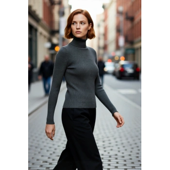 Kadın Fitted Balıkçı Yaka Akrilik Triko Kazak Soğuk Günler İçin Uzun Kollu Şık ve Modern Seçenek