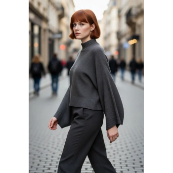 Kadın Geniş Kalıp Uzun İspanyol Kol Dik Yaka Triko Kazak Kış Kombinlerinin Vazgeçilmezi Kaliteli