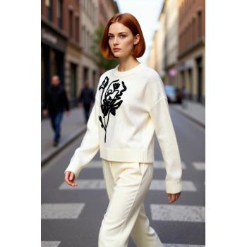 Kadın Günlük Rahat Cool Comfort Triko Kazak Nakış Desenli Oversize Bisiklet Yaka Stili Kaliteli