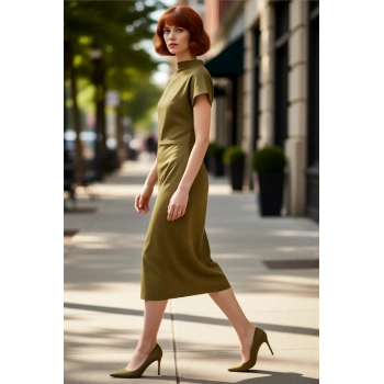 Kadın Haki Dik Yaka Düz Süet Örme Midi Elbise Düşük Kollu ve Büzgülü Detaylı Günlük Kullanım İçin