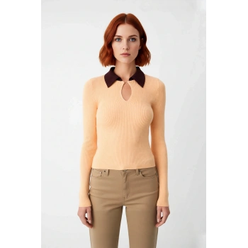 Kadın İnce Polo Yaka Fitted Triko Body Kazak Bahar Mevsimi İçin Şık ve Rahat Günlük Giyimde İdeal