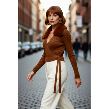 Kadın Kürklü Yaka Bağcıklı Fitted Kesim Crop Triko Kazak Sonbahar Kış Stilinize Konfor Katacak