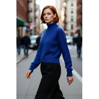 Kadın Lacivert Balıkçı Yaka Regular Kesim Taş İşlemeli Triko Kazak Soğuk Havaların Şık Seçimi