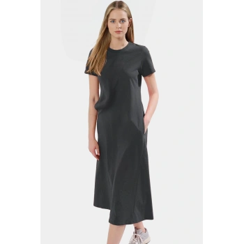 Kadın Midi Boy Örme T shirt Elbise Günlük Kullanım Konforlu Kesim Seçkin Malzeme Rahat Ve Şık