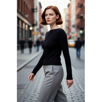 Kadın Modern Siyah Fitted Kayık Yaka Triko Kazak Konforlu Yapısıyla Her Kombine Uyum Sağlar Çok