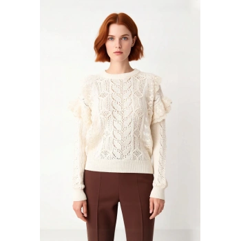 Kadın Nakışlı Dantel Garnili Kol Detaylı Regular Kalıp Bisiklet Yaka Uzun Triko Kazak Günlük