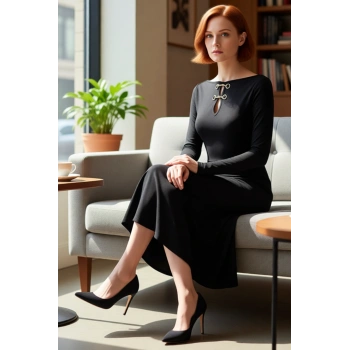 Kadın Örme Bodycon Maxi Elbise Aksesuar Detayları İle Kış Sezonu İçin Şık Ve Modern Stil Kaliteli