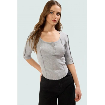 Kadın Örme Kısa Kollu Fitted Bluz Havuz Yaka Günlük Modern Stil Dayanıklı Malzeme Trend Tasarım