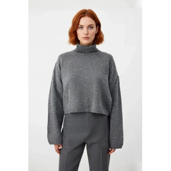 Kadın Oversize Balıkçı Yaka Düşük Kol Süper Crop Triko Kazak Kış Ve Sonbahar İçin İdeal Günlük