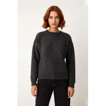 Kadın Oversize Bisiklet Yaka Düşük Kollu Triko Kazak Soğuk Havalar İçin Rahat Şık Kombinler