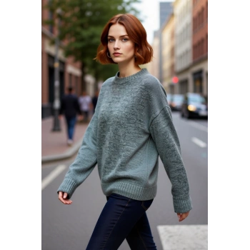 Kadın Oversize Bisiklet Yaka Triko Kazak Düşük Kollu Kış Mevsimi Rahatlığını Sunan Günlük Şıklık