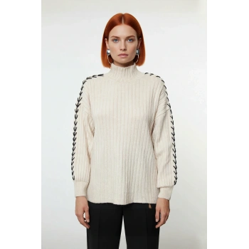 Kadın Oversize Dik Yaka Nakış Detaylı Triko Kazak Soğuk Havalar İçin Rahat Ve Şık Seçim Kaliteli