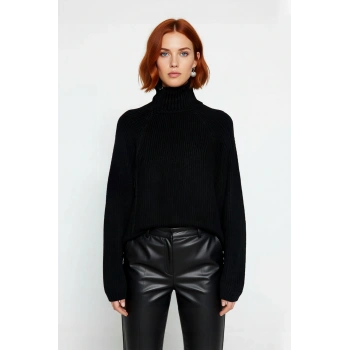 Kadın Oversize Dik Yaka Reglan Kol Fermuar Detaylı Düz Triko Kazak Soğuk Havaların Vazgeçilmezi