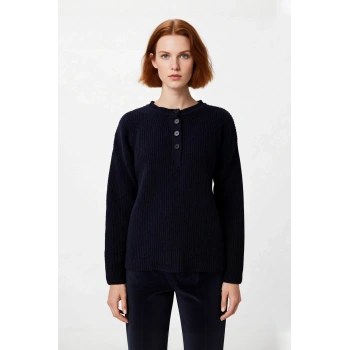 Kadın Oversize Düşük Kollu Selanik Dokuma Triko Kazak Rahat Şıklık Sunar Soğuk Havalar İçin İdeal