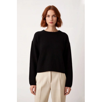 Kadın Oversize Fit Düşük Kol Bisiklet Yaka Basic Triko Kazak Casual Günlük Kış Şıklığı Sunar