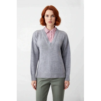 Kadın Oversize Gömlek Yaka Detaylı Triko Kazak Gün Boyu Şıklık ve Konfor Sunan İdeal Tasarım