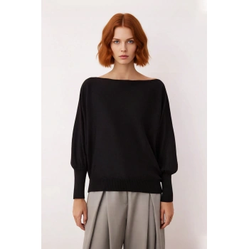 Kadın Oversize Kayık Yaka Yarasa Kol Triko Kazak Kış ve Sonbahar Şıklığı İçin Mükemmel Seçim