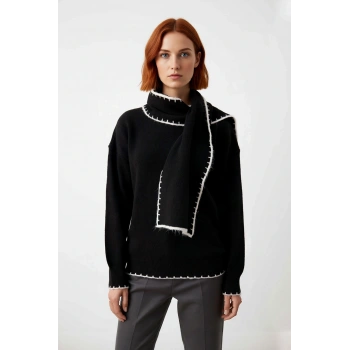 Kadın Oversize Kesim Şal Detaylı Dik Yaka Triko Kazak Kış Günleri İçin İdeal Şıklık Sunar Kaliteli