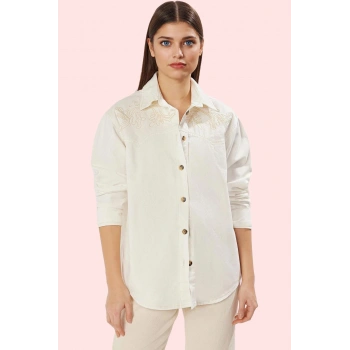 Kadın Pamuk Denim Gömlek Uzun Kollu Nakışlı Oversize Günlük Hafta Sonu Yaz Aylarının Vazgeçilmezi