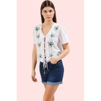 Kadın Pamuk Vual Dokuma Gömlek Regular Kalıp V Yaka Kısa Kollu Günlük Yaz Aylarının Vazgeçilmezi
