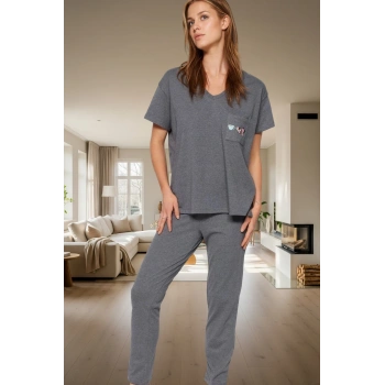 Kadın Pamuklu Cep Detaylı Rahat Pijama Takımı Konforlu Kesim Premium Kalite Modern Stil Seçkin Malzeme