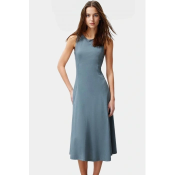 Kadın Pamuklu Skater Midi Elbise Yazlık Rahat Günlük Stil Şık Görünüm Seçkin Malzeme