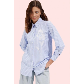 Kadın Pamuklu Uzun Kollu Çizgili Gömlek İşleme Detaylarıyla Günlük Şıklık Kaliteli Malzeme