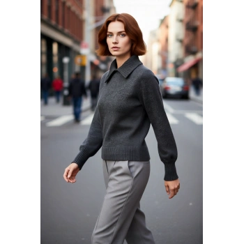 Kadın Polo Yaka Triko Kazak Taş Detaylı Regular Kesim Kış Sezonu İçin İdeal Günlük Şıklık Kaliteli