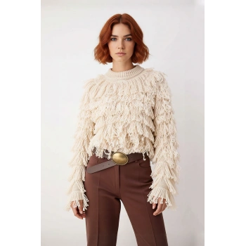 Kadın Püsküllü Dokulu Triko Kazak Regular Kalıp Bisiklet Yaka Kış Şıklığı İçin İdeal Seçim