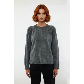 Kadın Regular Kalıp Bisiklet Yaka Düğme Detaylı Reglan Kol Triko Kazak Yumuşak Dokulu Kış Günlük